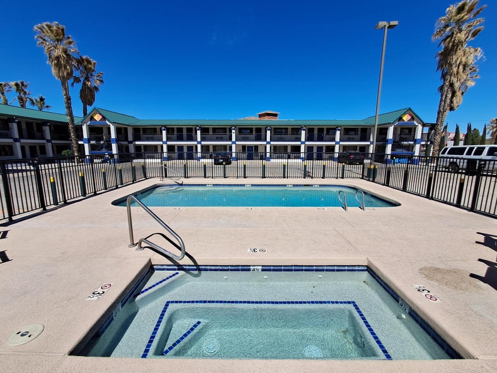Days Inn By Wyndham Safford, Az Exterior foto
